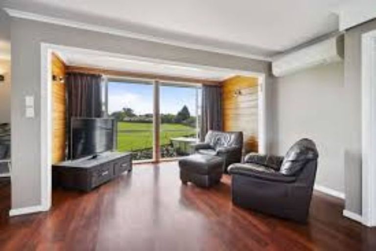 Photo of property in 170b High Street, Bulls, 4818