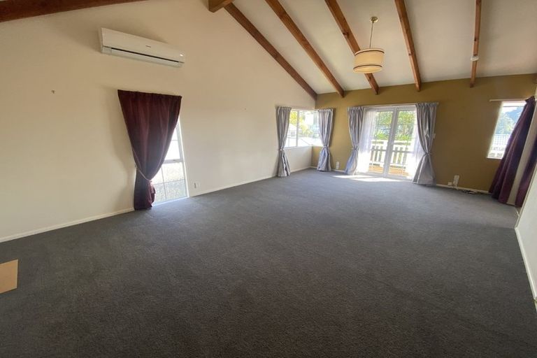 Photo of property in 2/95 Langana Avenue, Browns Bay, Auckland, 0630