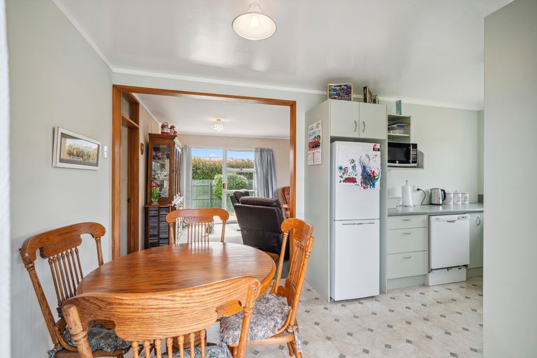Photo of property in 14 Frances Street, Tirau, 3410