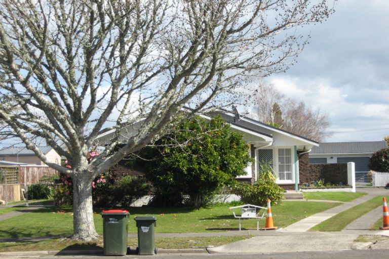 Photo of property in 2 Wybo Veldman Place, Whakatane, 3120