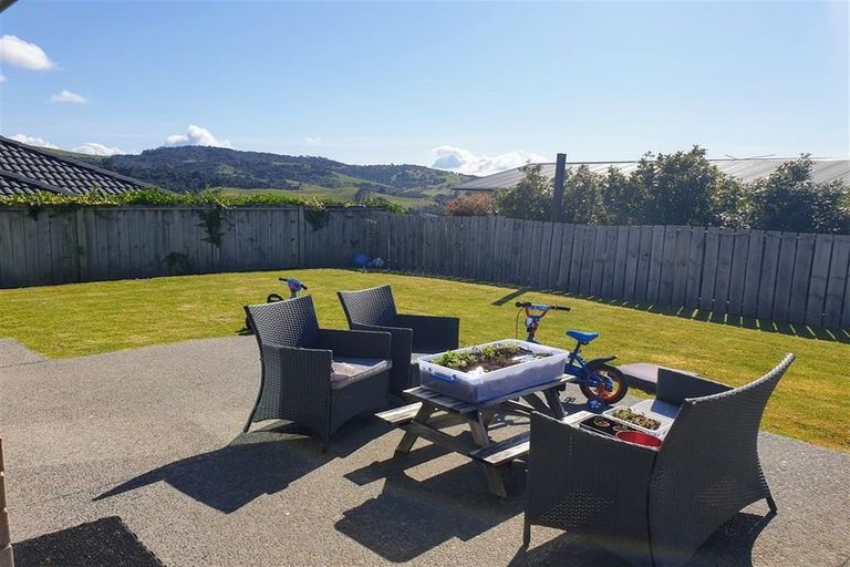 Photo of property in 37 Beachwood Drive, Hatfields Beach, Orewa, 0931