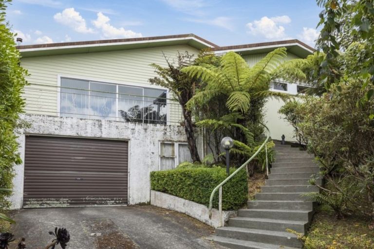 Photo of property in 10 Bedford Grove, Kelson, Lower Hutt, 5010