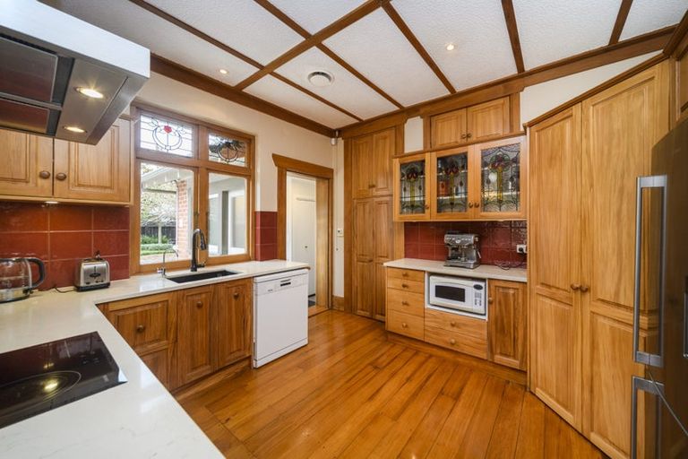 Photo of property in 8 Chaytor Street, West End, Palmerston North, 4410