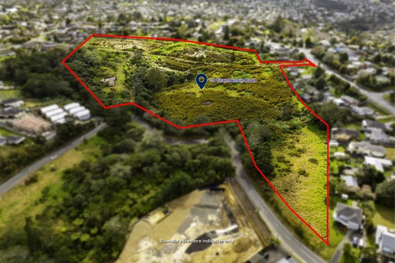 Photo of property in 39 Chamberlain Road, Massey, Auckland, 0614