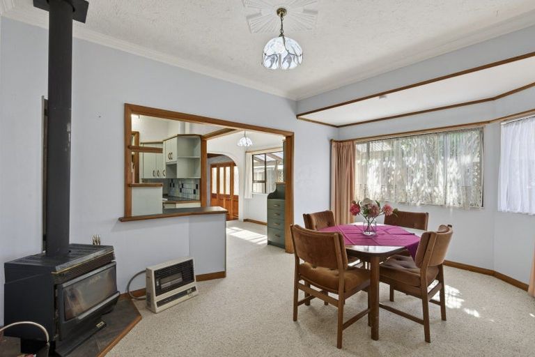 Photo of property in 5 Seddon Street, Westown, New Plymouth, 4310