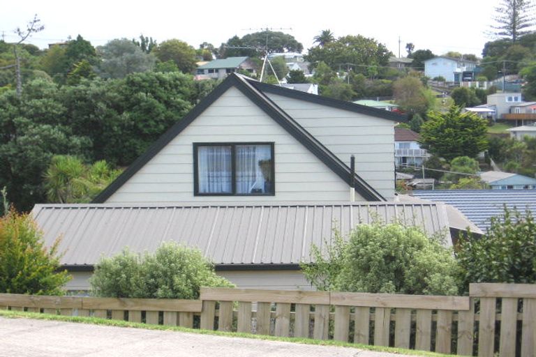 Photo of property in 27a Philson Terrace, Browns Bay, Auckland, 0630