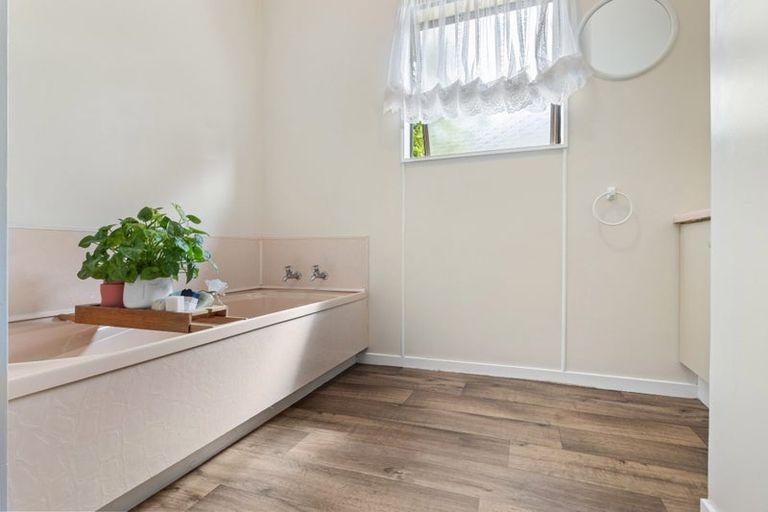 Photo of property in 28 Derby Street, Nawton, Hamilton, 3200