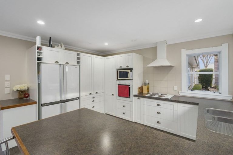 Photo of property in 105 Ferguson Street, West End, Palmerston North, 4412