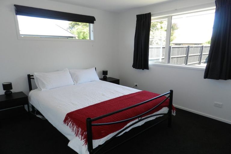 Photo of property in 92 Palmers Road, New Brighton, Christchurch, 8083
