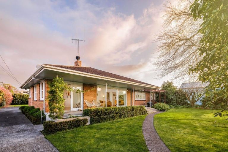 Photo of property in 139 Williams Street, Cambridge, 3434