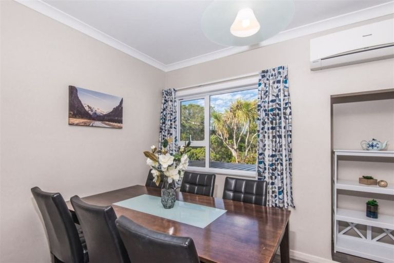 Photo of property in 49 Tarawera Road, Johnsonville, Wellington, 6037