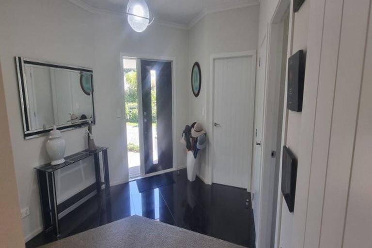 Photo of property in 4 Waka Lane, Martinborough, 5711