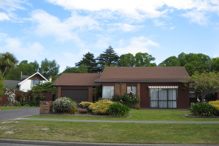 Photo of property in 46 Rickton Place, Rangiora, 7400