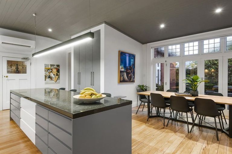 Photo of property in 6 Ings Avenue, Saint Clair, Dunedin, 9012