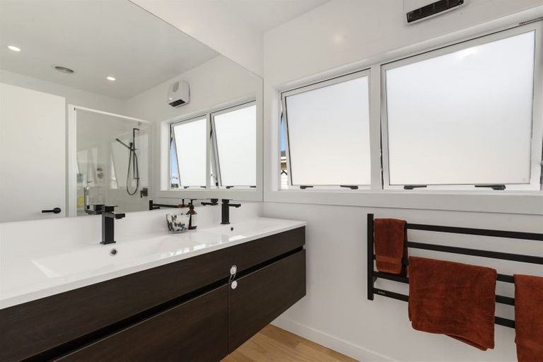 Photo of property in 2 Havelock Avenue, Forrest Hill, Auckland, 0620