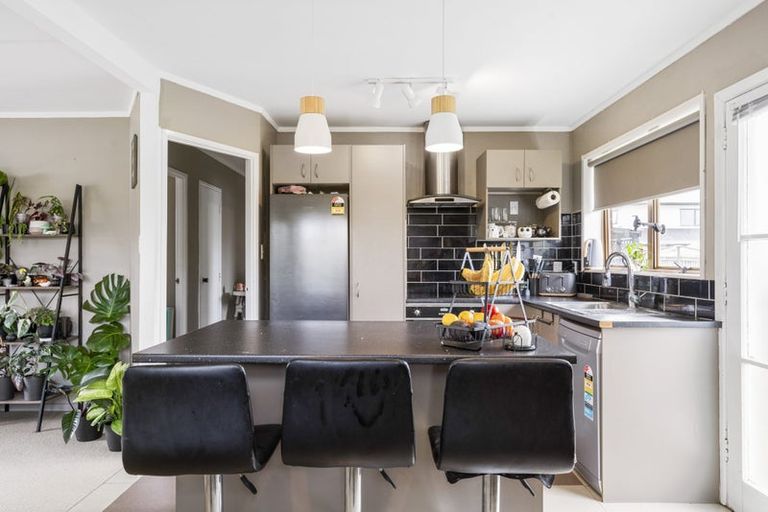 Photo of property in 3/34 Latham Avenue, Pakuranga, Auckland, 2010