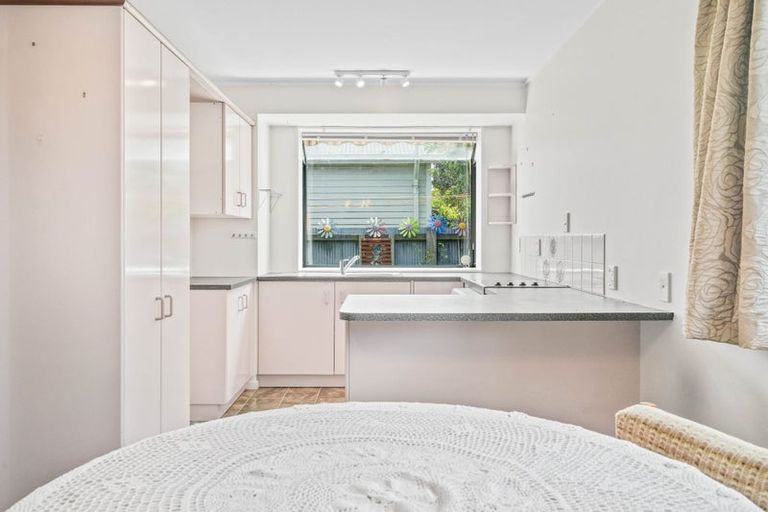 Photo of property in 3 Wilson Street, Islington, Christchurch, 8042