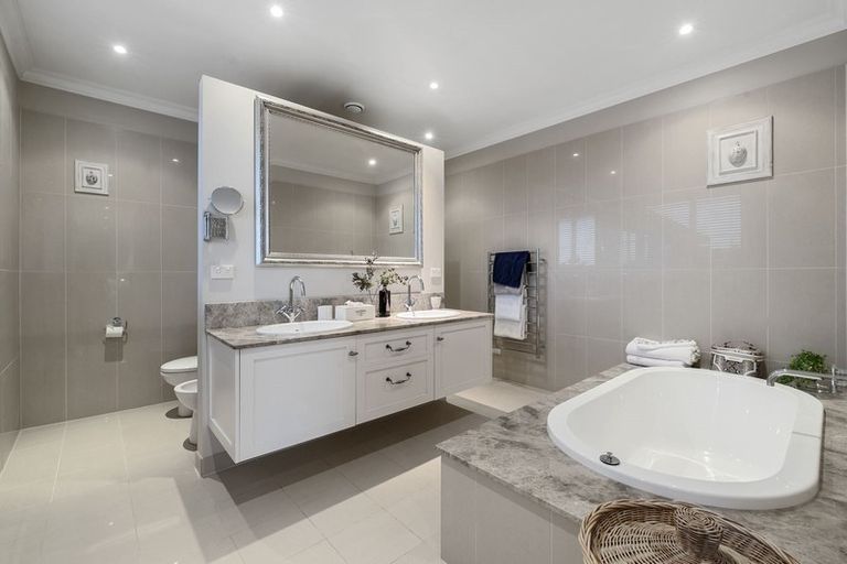 Photo of property in 5 Kingscliff Rise, Dairy Flat, Albany, 0792