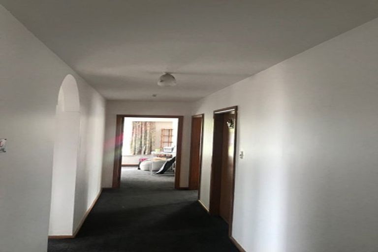 Photo of property in 27 Maidstone Road, Ilam, Christchurch, 8041