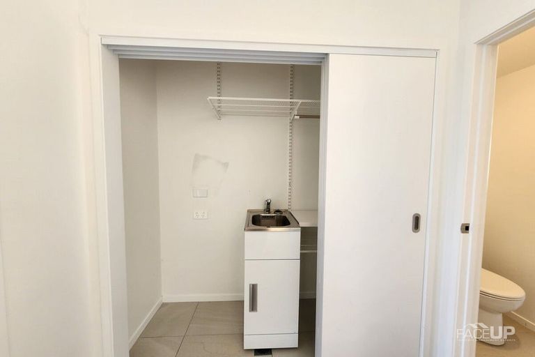 Photo of property in 62 Walter Merton Road, Hobsonville, Auckland, 0616