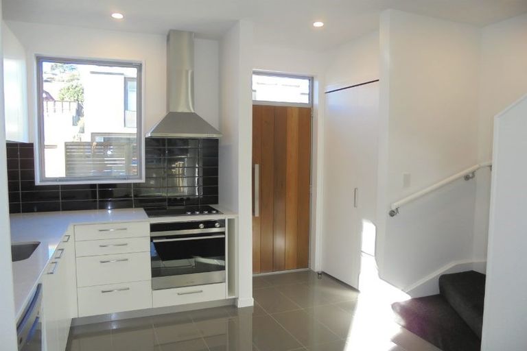 Photo of property in 6/59 The Parade, Island Bay, Wellington, 6023