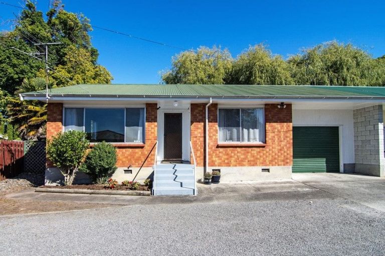 Photo of property in 17a Keir Crescent, Lansdowne, Masterton, 5810