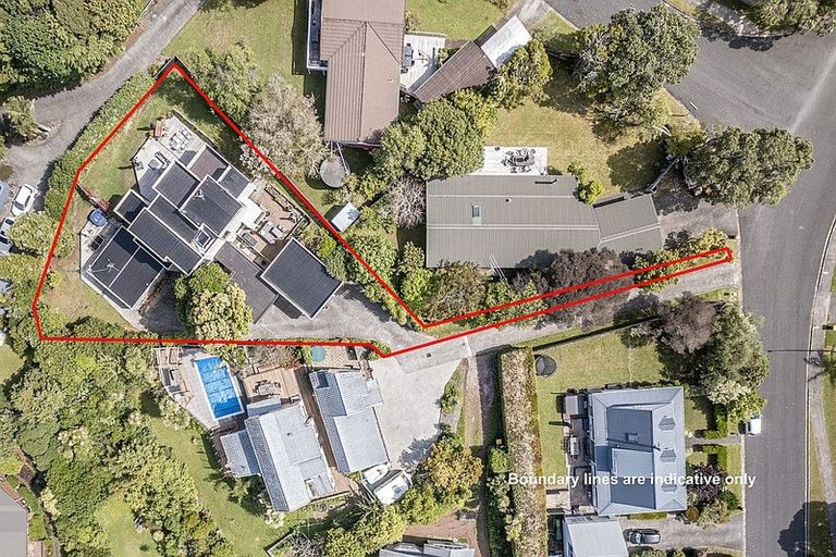 Photo of property in 31 Waipuia Place, Greenhithe, Auckland, 0632