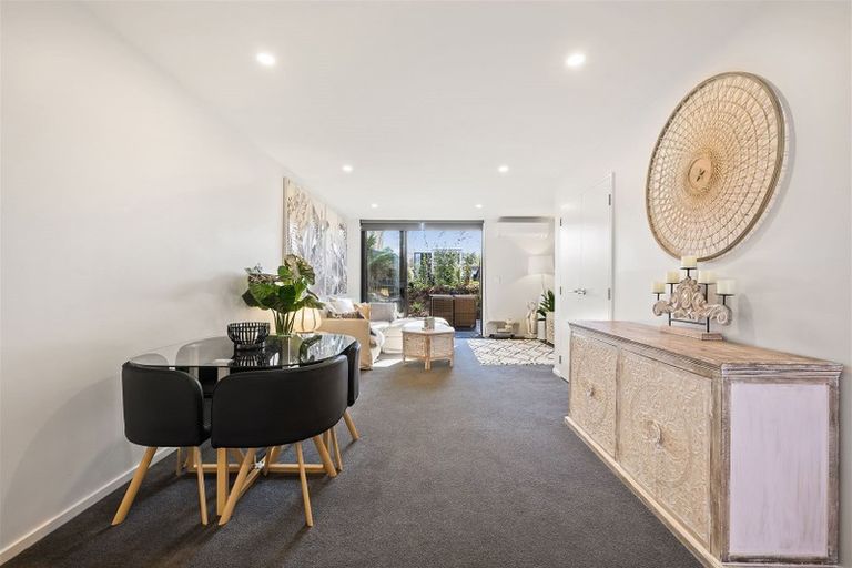 Photo of property in 2/66 Innes Road, St Albans, Christchurch, 8052