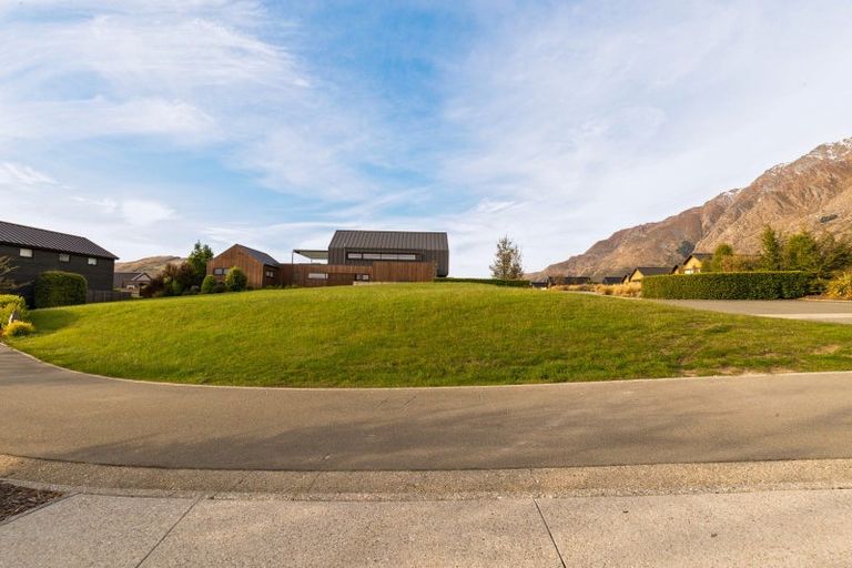 Photo of property in 14 Glenfiddich Road, Jacks Point, Queenstown, 9371