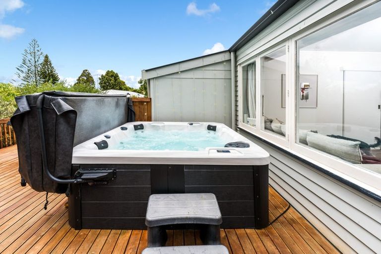 Photo of property in 5 Illana Place, Ranui, Auckland, 0612