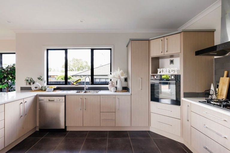 Photo of property in 392 Hukanui Road, Rototuna, Hamilton, 3210