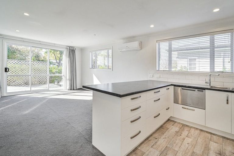 Photo of property in 2 Tara Lane, Parkvale, Hastings, 4122