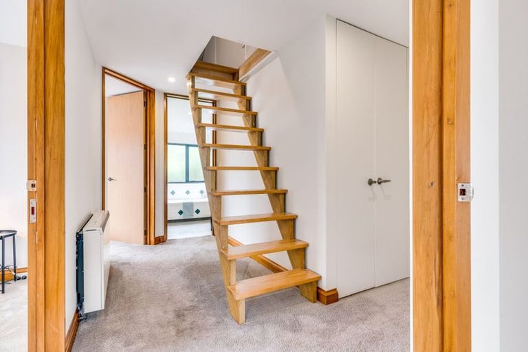 Photo of property in 2/155 Yaldhurst Road, Sockburn, Christchurch, 8042