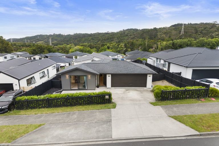 Photo of property in 43 Jeroboam Loop, Kumeu, 0810
