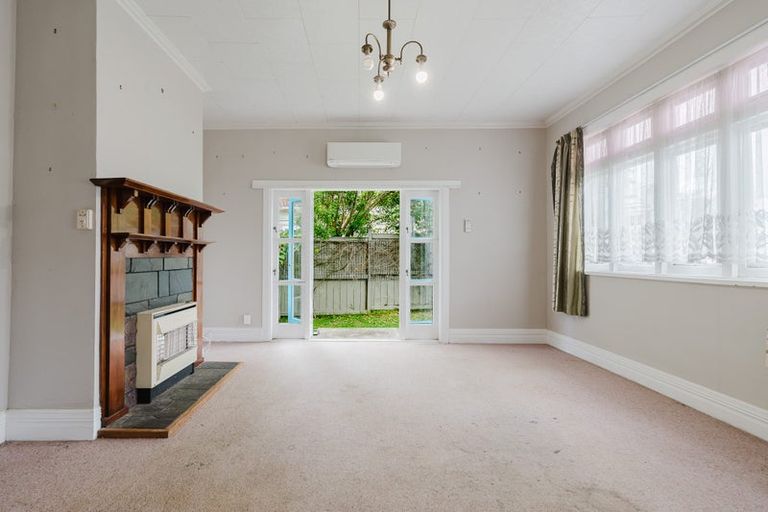 Photo of property in 345 Kihikihi Road, Te Awamutu, 3800