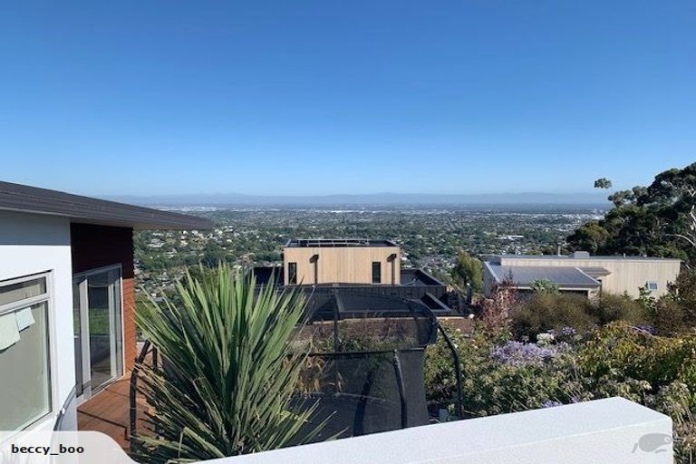 Photo of property in 2 Yelverton Place, Huntsbury, Christchurch, 8022