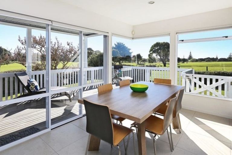 Photo of property in 8 Gilray Place, Waimarama, 4294