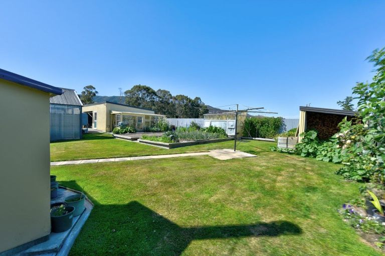 Photo of property in 79 Northumberland Street, Tapanui, 9522