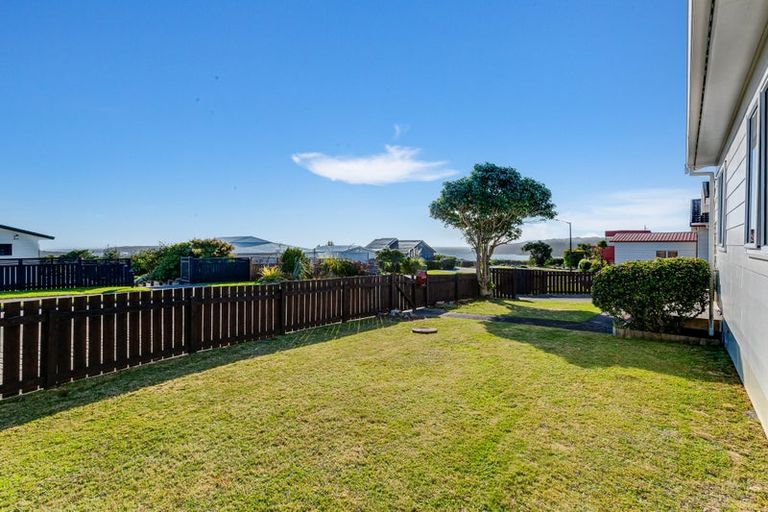 Photo of property in 28 Doncaster Terrace, Ascot Park, Porirua, 5024
