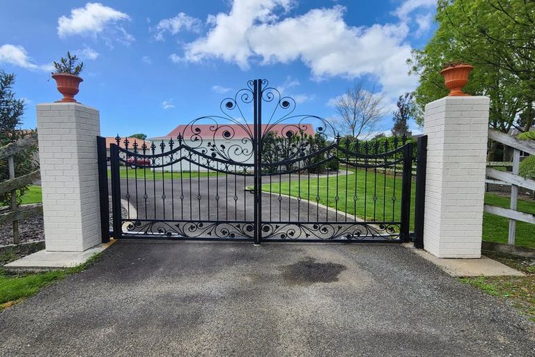 Photo of property in 1095 Queen Street East, Levin, 5571