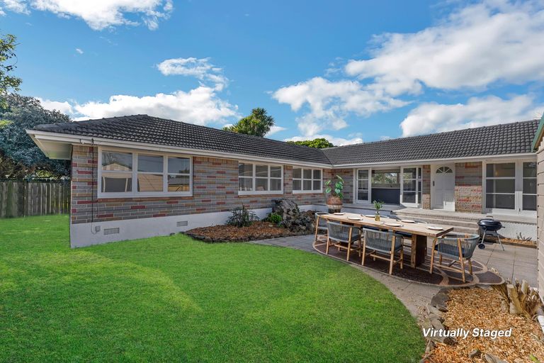 Photo of property in 24 Rollerson Street, Papakura, 2110