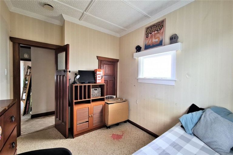 Photo of property in 138 Tasman Street, Opunake, 4616