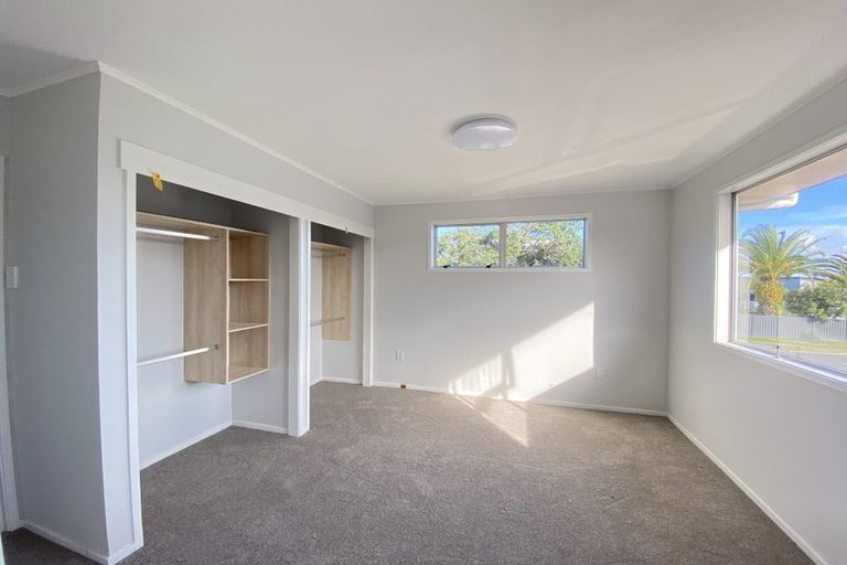 Photo of property in 75 Lewisham Street, Highland Park, Auckland, 2010