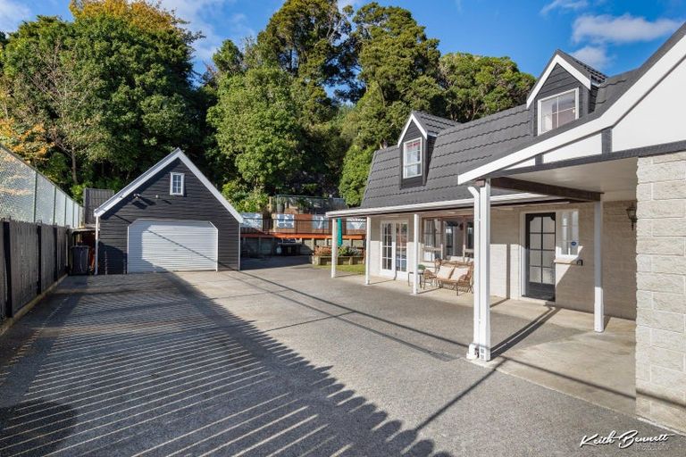 Photo of property in 15 Johnswood Grove, Clouston Park, Upper Hutt, 5018