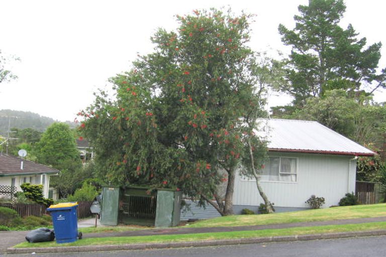 Photo of property in 11 Puketitiro Street, Glen Eden, Auckland, 0602