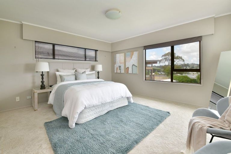 Photo of property in 18 Melandra Road, Stanmore Bay, Whangaparaoa, 0932