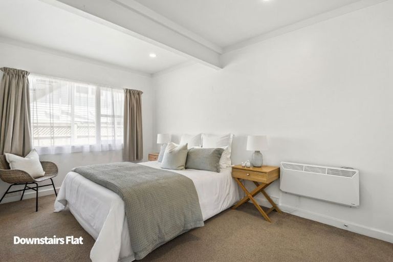 Photo of property in 16 Keldale Place, Forrest Hill, Auckland, 0620