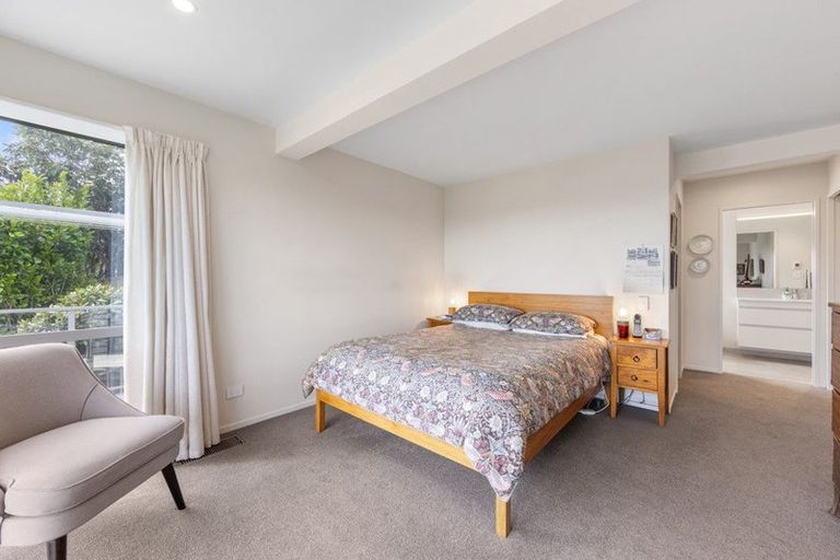 Photo of property in 8 Westmere Lane, Mount Pleasant, Christchurch, 8081