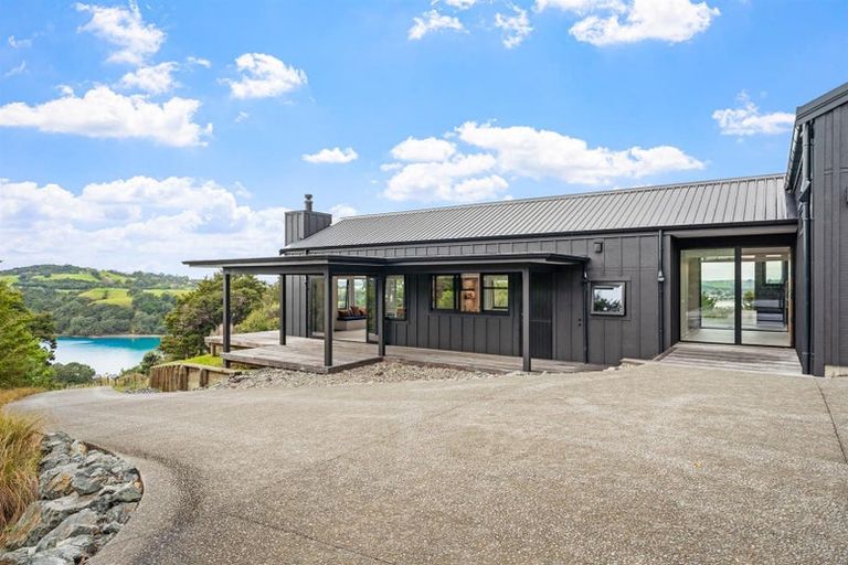 Photo of property in 414 Leigh Road, Whangateau, 0985