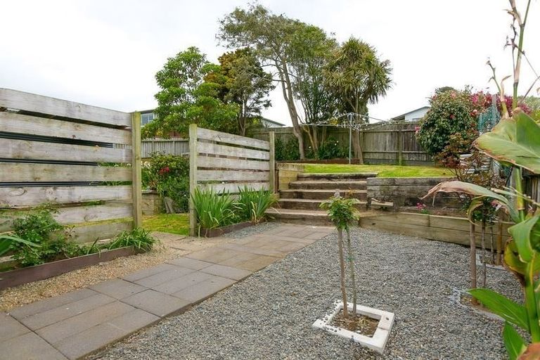Photo of property in 880 Devon Road, Bell Block, New Plymouth, 4312